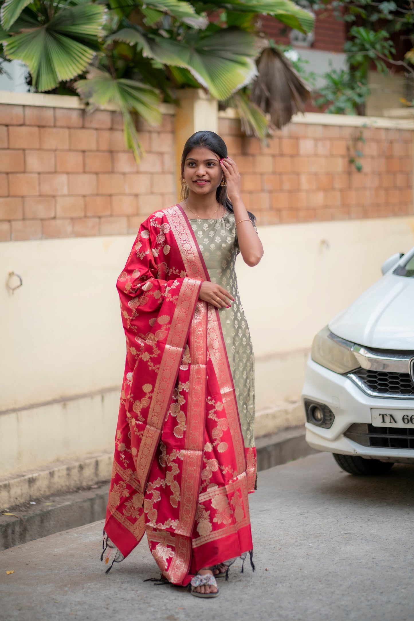 Premium Banaras silk 3 piece set