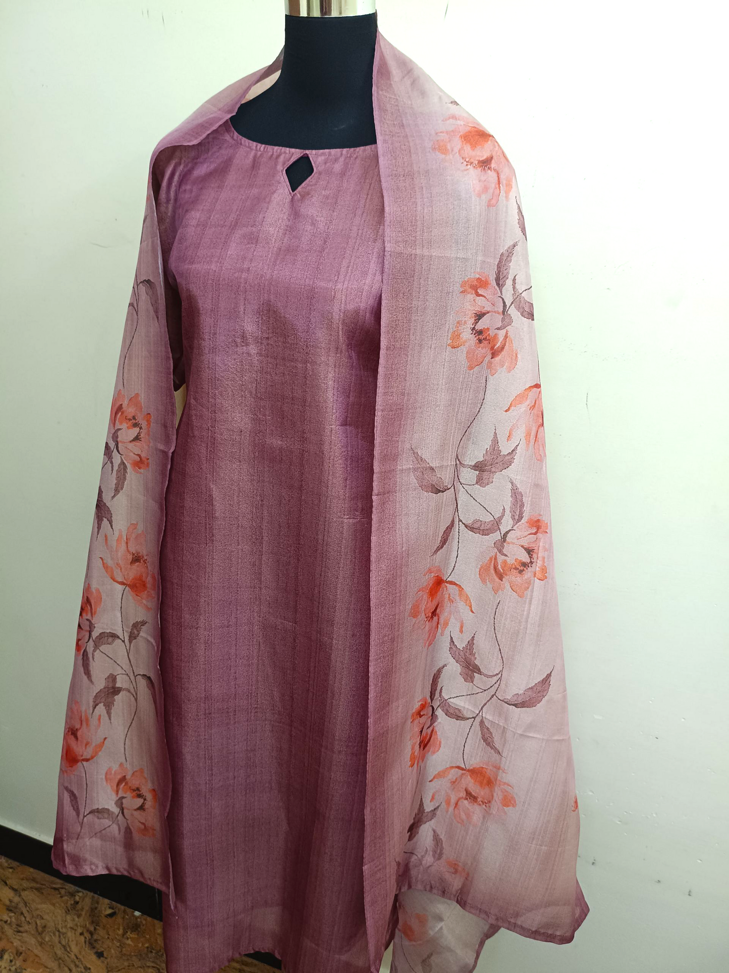 Shimmer tissue kurti with duppata set
