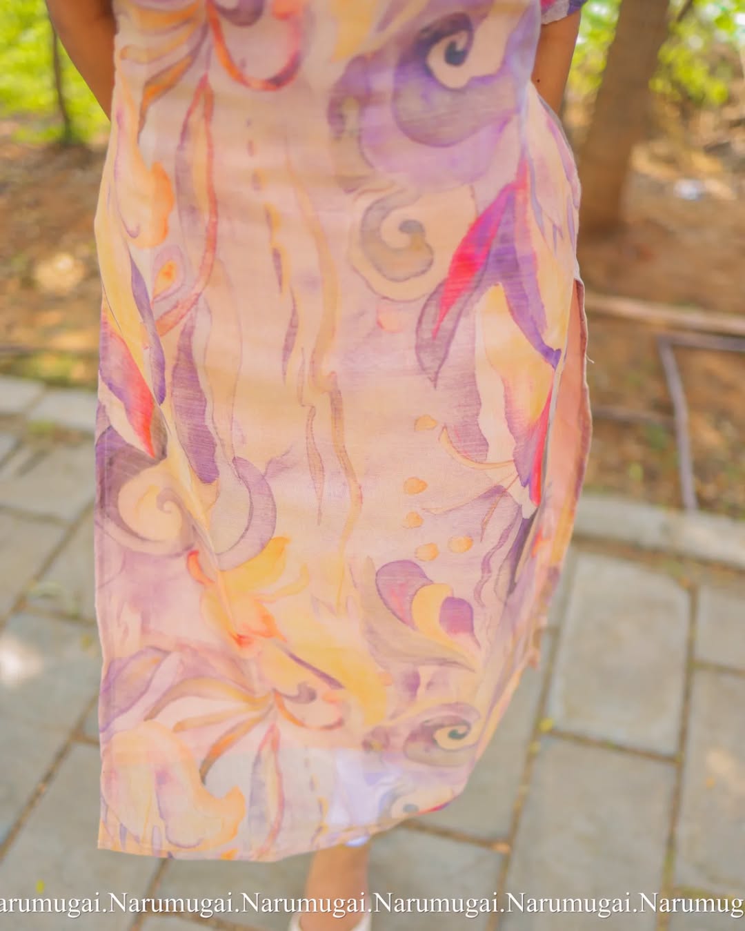 Linen zari kurti (with lining)