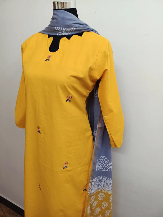Sunflower embroidery kurti with dupatta