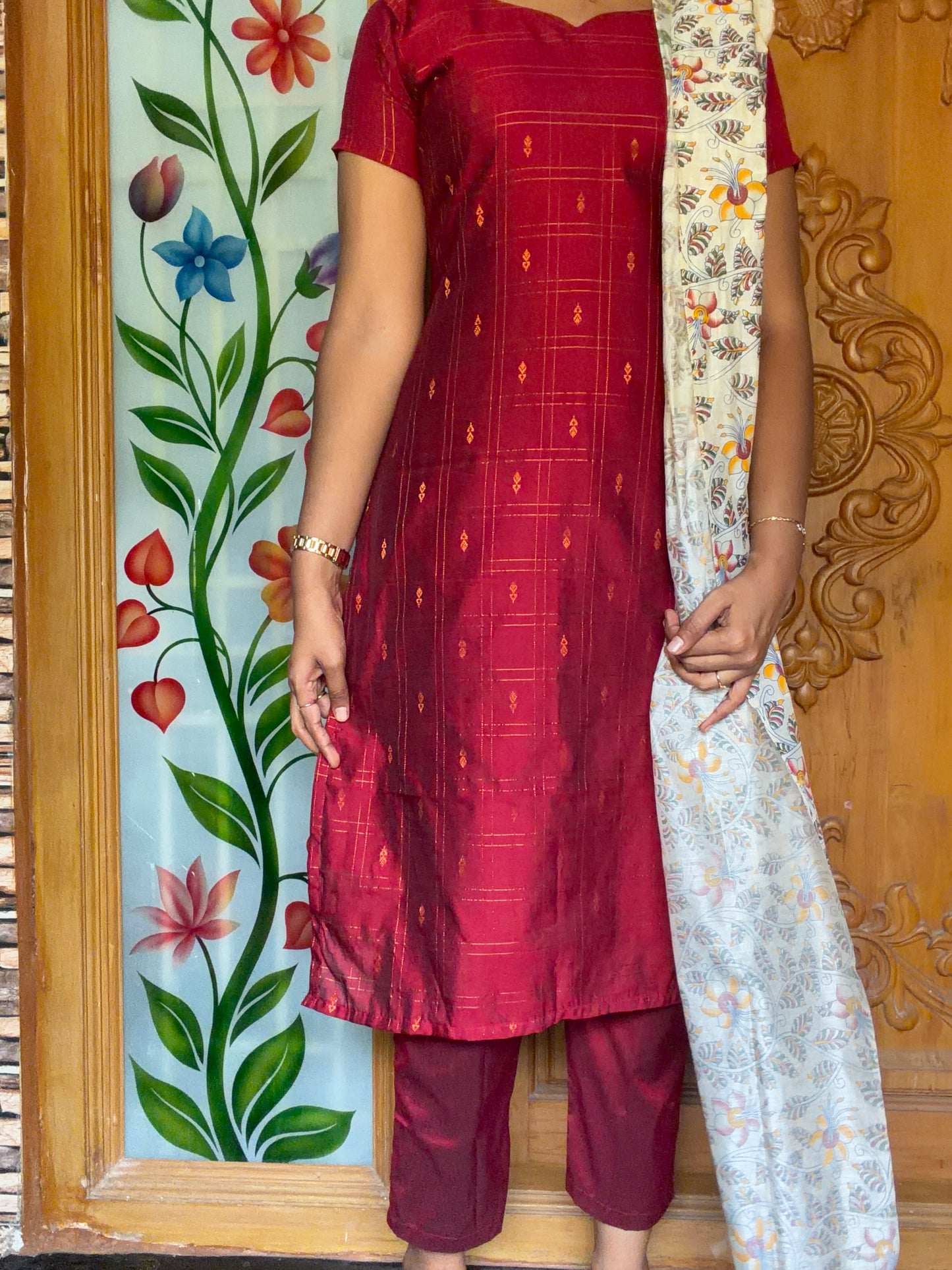 Premium Raw silk kurti set paired with floral printed dupatta
